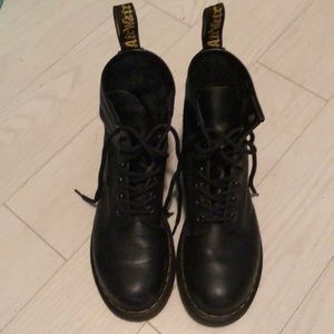 Women’s Doc Martens Size 8